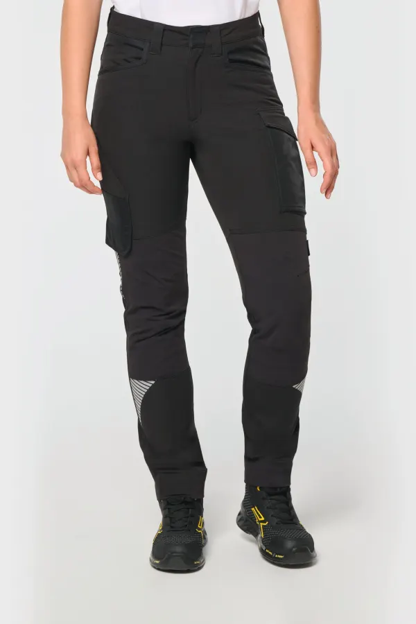 Pantalon stretch recyclé multipoches unisexe porté — vue 2