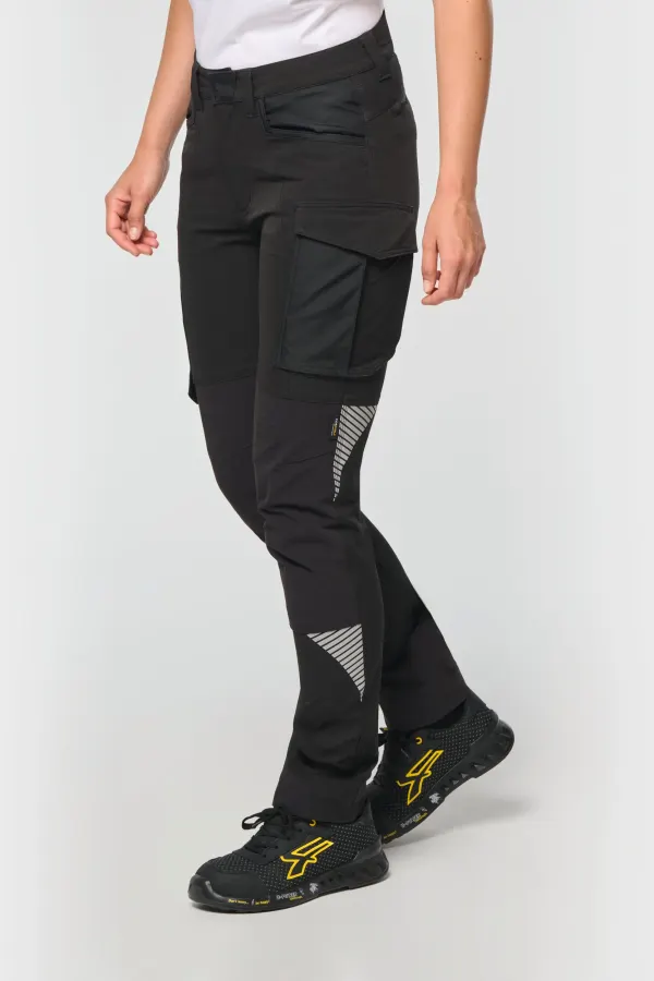 Pantalon stretch recyclé multipoches unisexe porté — vue 3
