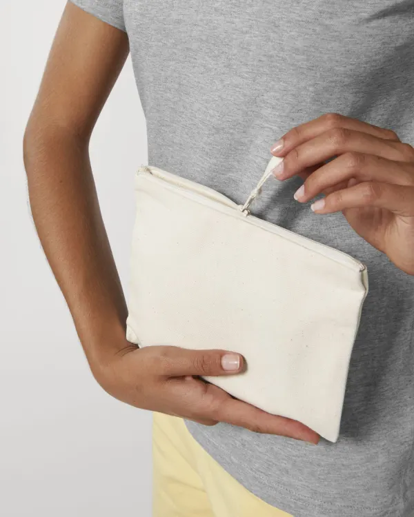 Pencil Case porté — vue 2