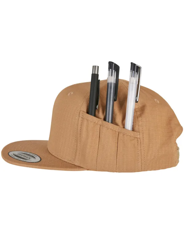 Pencil Holder Snapback Cap porté — vue 2