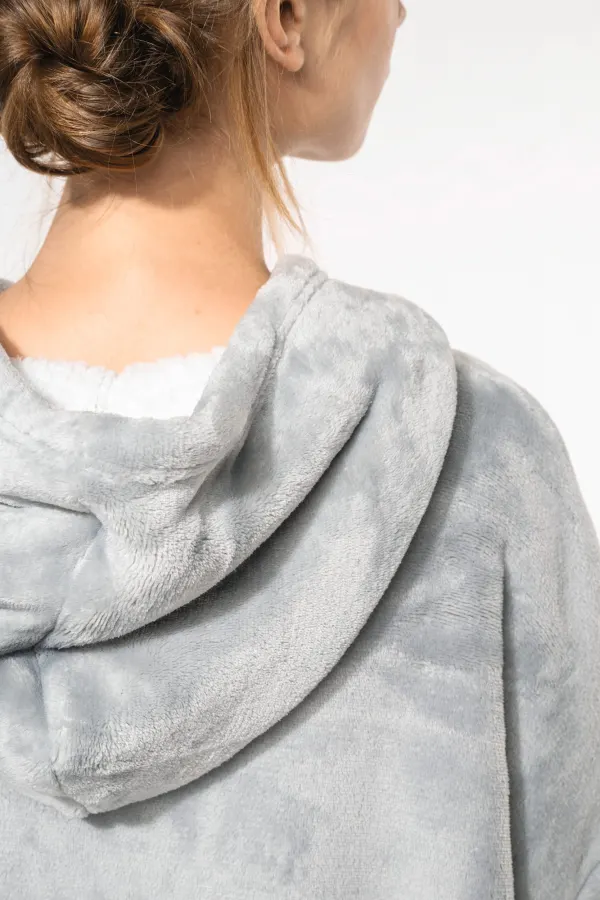 Plaid poncho unisexe porté — vue 2