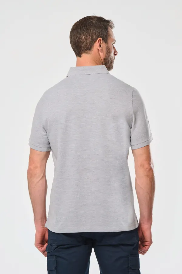 Polo col boutons pression manches courtes homme porté — vue 1