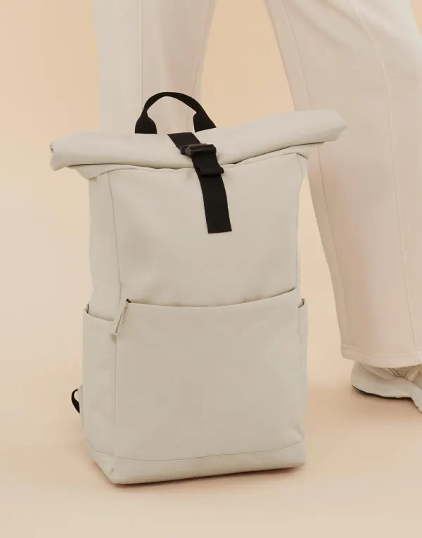 Premium Recycled Roll Top Backpack porté — vue 1