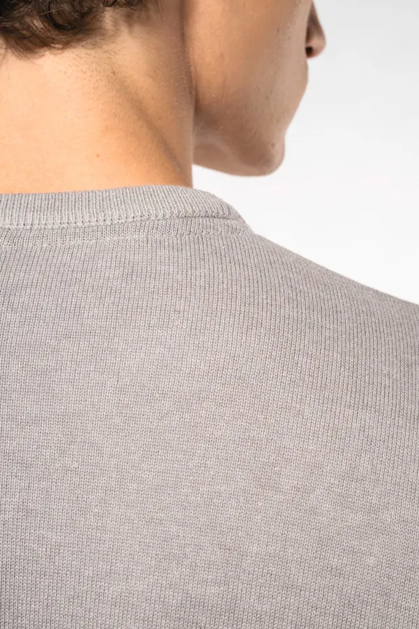 Pull col rond porté — vue 3