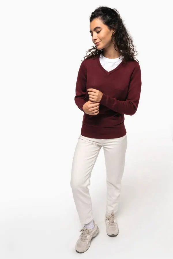 Pull col V femme (K966) porté — vue 4
