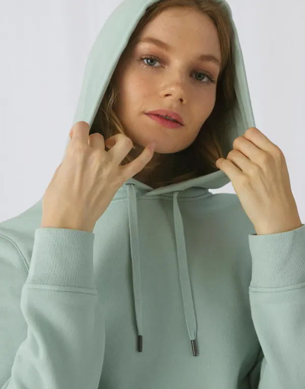 QUEEN Hooded porté — vue 1