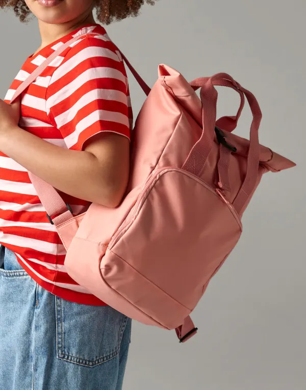 Recycled Mini Twin Handle Roll-Top Backpack porté — vue 2
