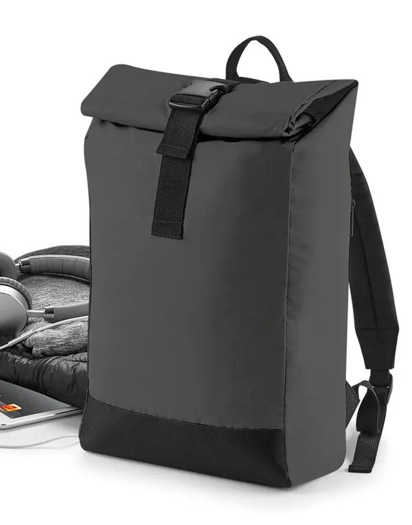 Reflective Roll-Top Backpack porté — vue 3
