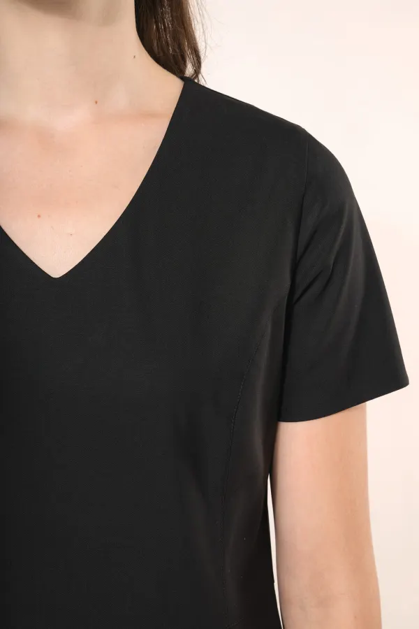 Robe droite porté — vue 3