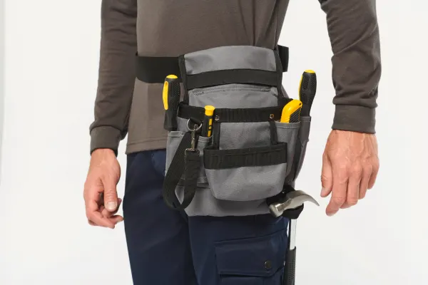Sac à outils avec ceinture porté — vue 1