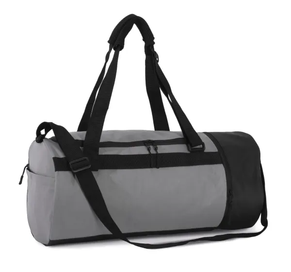 Sac de sport forme tube avec compartiment chaussures séparé porté — vue 2