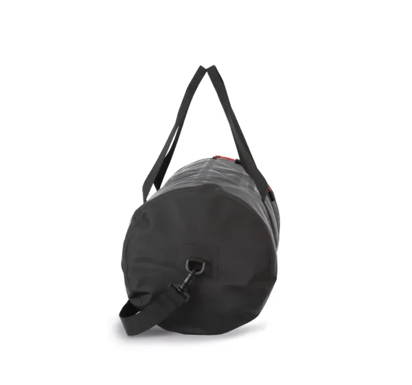 Sac de sport imperméable porté — vue 2