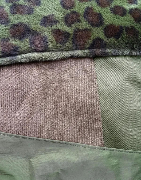 Satomi Faux Fur Shoulder Bag porté — vue 1