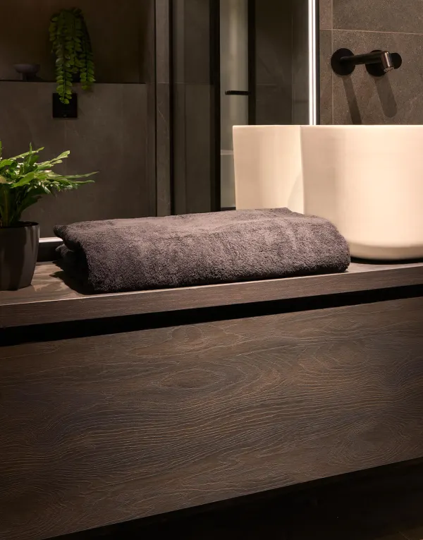Seine Beach Towel LUXE porté — vue 2