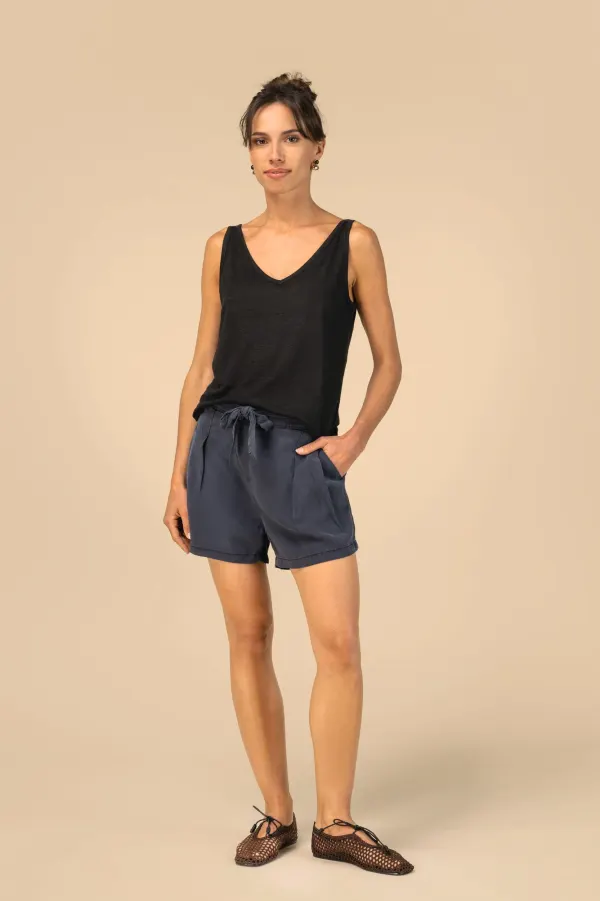 Short écoresponsable délavé en lyocell femme porté — vue 2