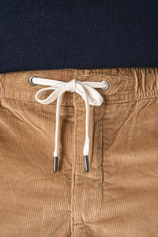 Short écoresponsable en velours côtelé homme porté — vue 4