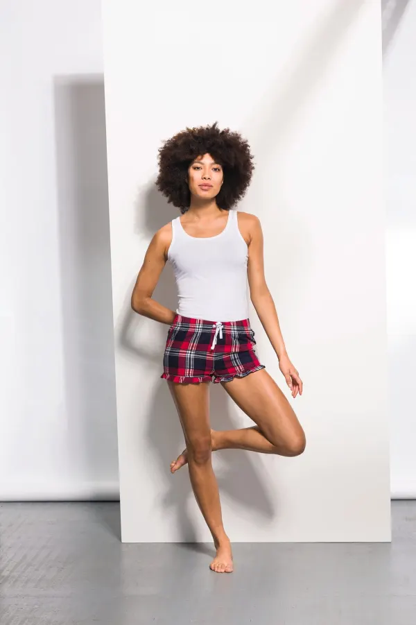 Short femme à motif tartan porté — vue 1