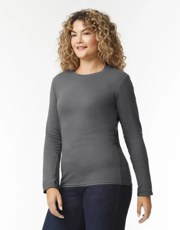 Softstyle Adult Long Sleeve T-Shirt porté — vue 3
