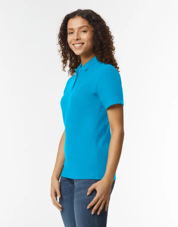 Softstyle Women's Pique Polo porté — vue 1