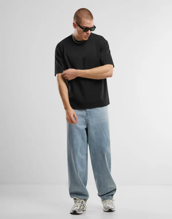 Sorona Loose Fit Tee porté — vue 2