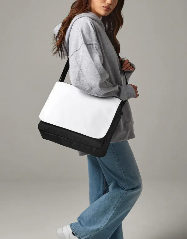 Sublimation Messenger Bag porté — vue 1