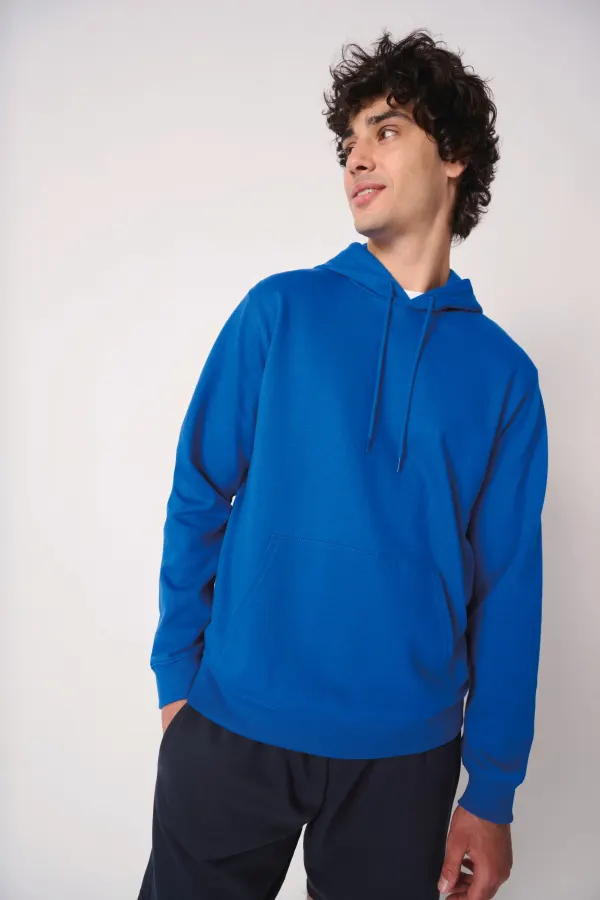 Sweat-shirt à capuche unisexe porté — vue 1