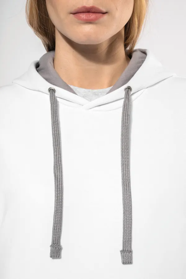 Sweat-shirt capuche contrastée femme porté — vue 2