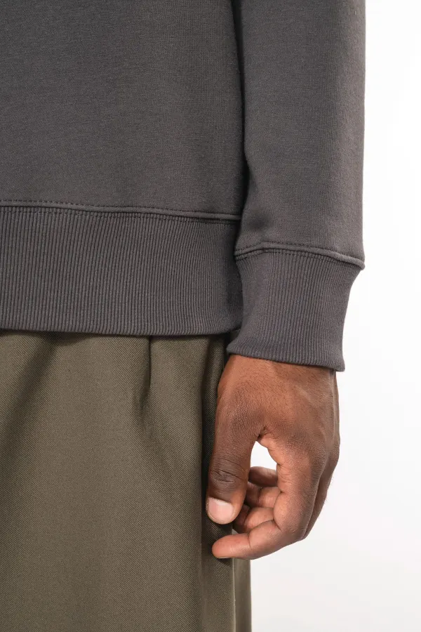 Sweat-shirt col rond unisexe porté — vue 4