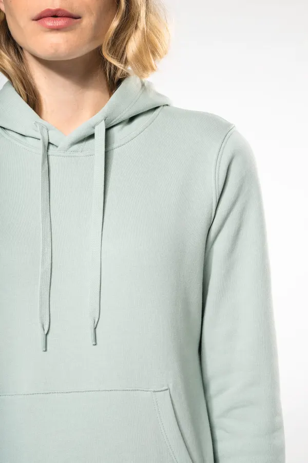 Sweat-shirt écoresponsable à capuche femme porté — vue 2