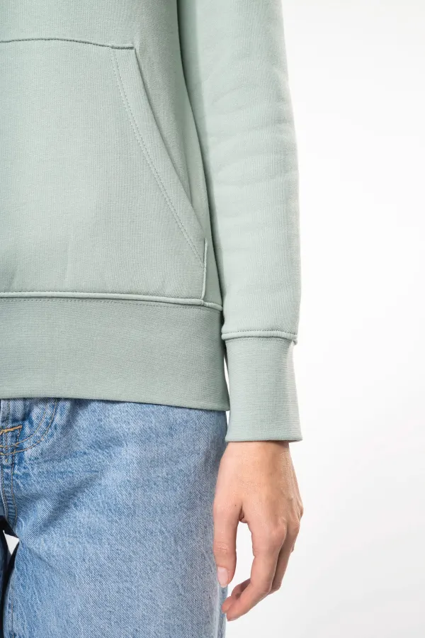 Sweat-shirt écoresponsable à capuche femme porté — vue 4