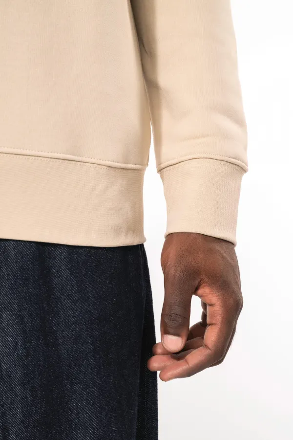 Sweat-shirt écoresponsable col rond unisexe porté — vue 4