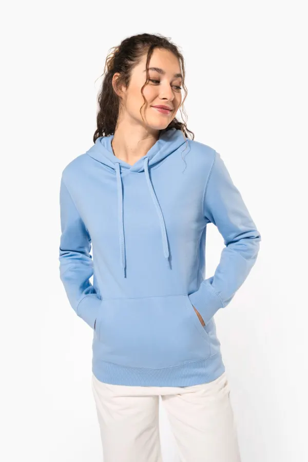 Sweat-shirt recyclé à capuche unisexe porté — vue 1