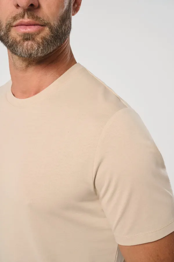 T-shirt à traitement antibactérien homme porté — vue 3