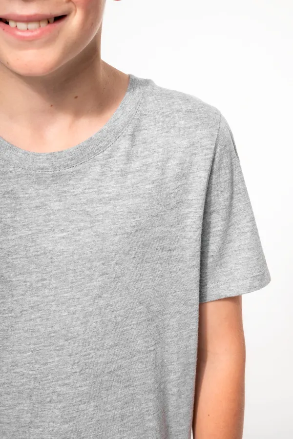 T-shirt col rond enfant porté — vue 4