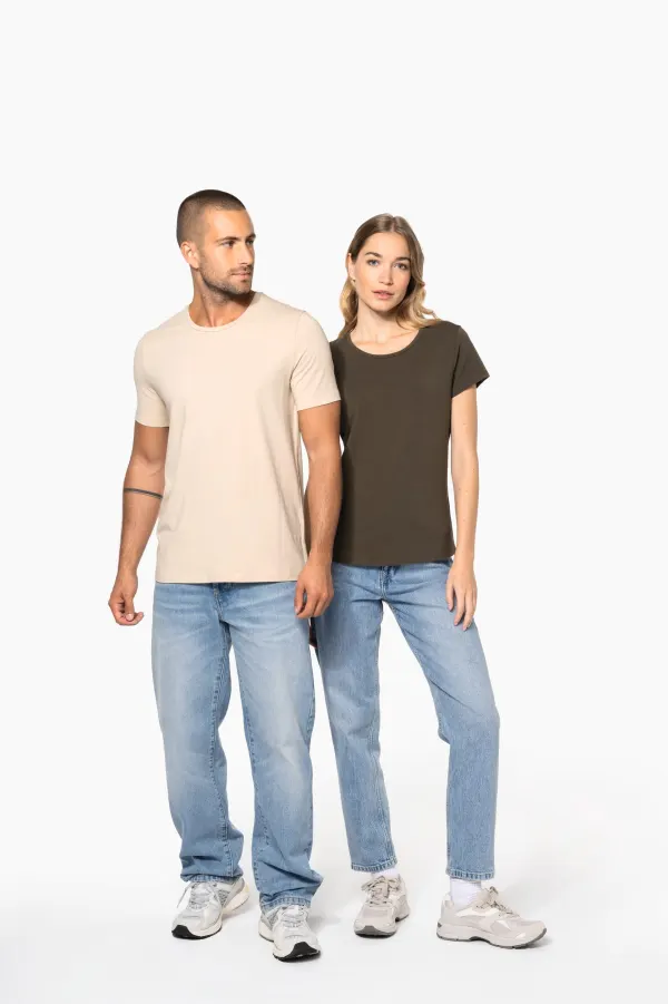 T-shirt col rond manches courtes femme porté — vue 4