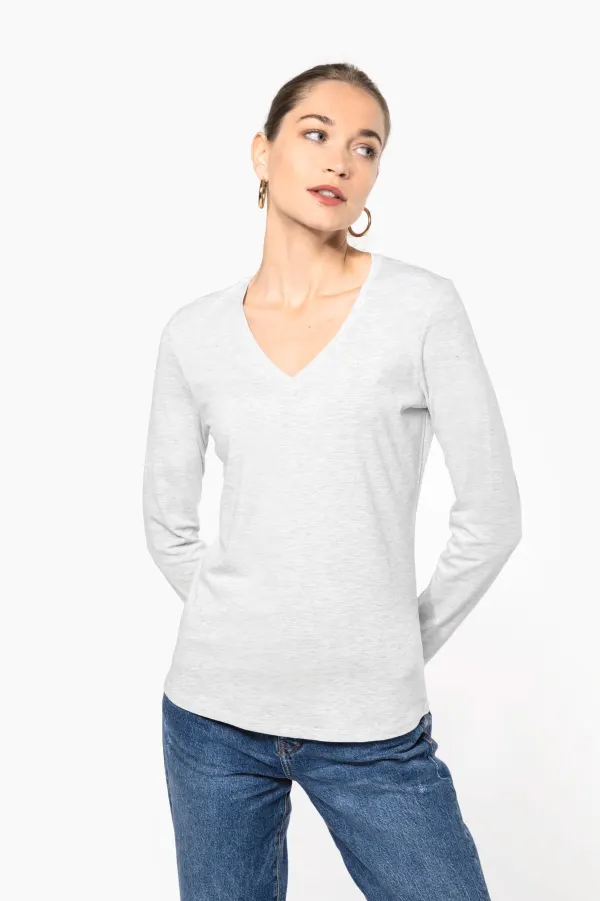 T-shirt col V manches longues femme porté — vue 3