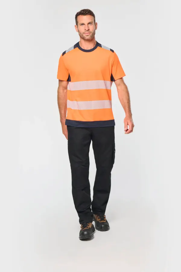 T-shirt de sécurité recyclé manches courtes unisexe porté — vue 4
