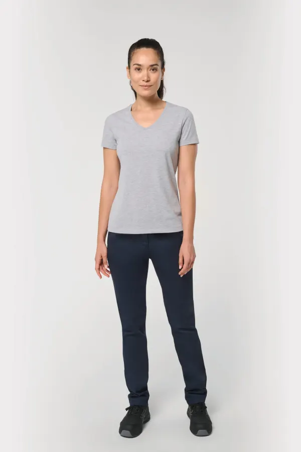 T-shirt écoresponsable col V antibactérien femme porté — vue 4