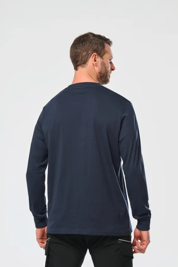 T-shirt écoresponsable manches longues unisexe porté — vue 2