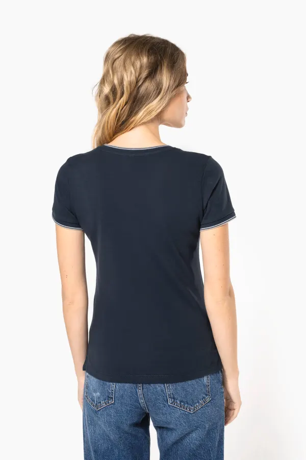 T-shirt maille piquée col V femme porté — vue 1