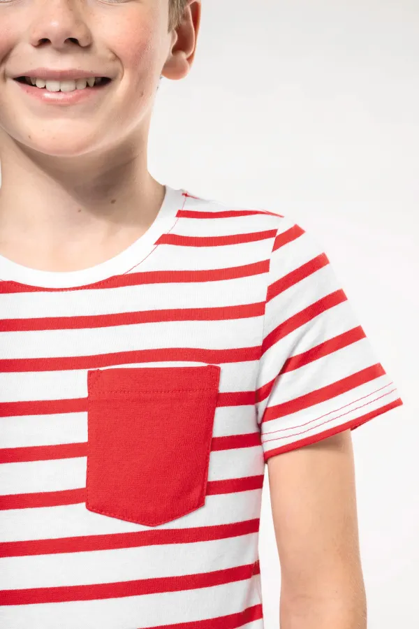 T-shirt rayé marin avec poche manches courtes enfant porté — vue 4