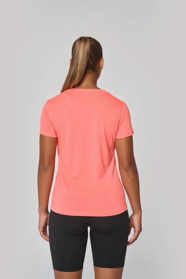 T-shirt triblend sport femme porté — vue 1