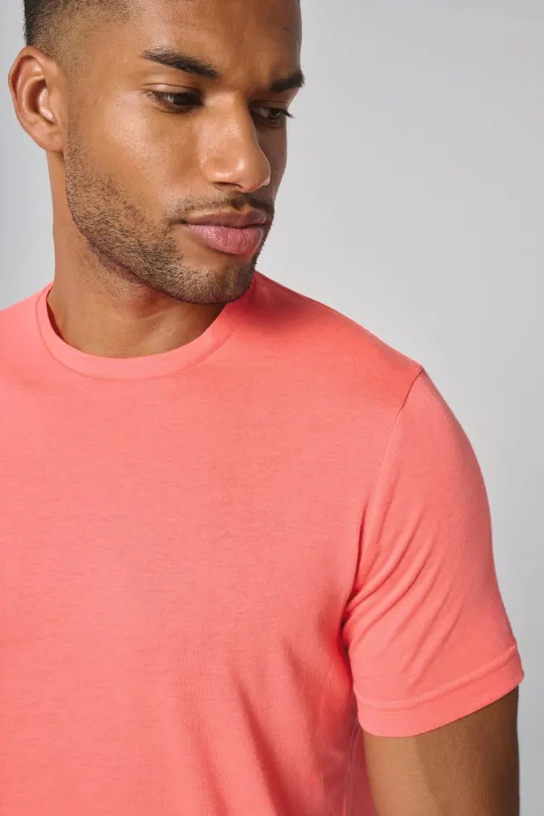 T-shirt triblend sport homme porté — vue 4