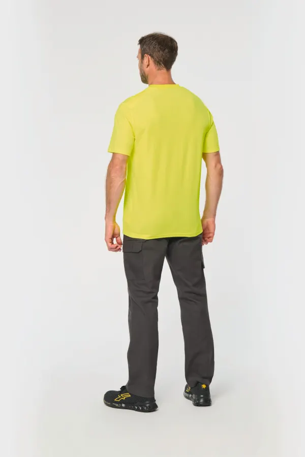 T-shirt unisexe écoresponsable coton/polyester porté — vue 2