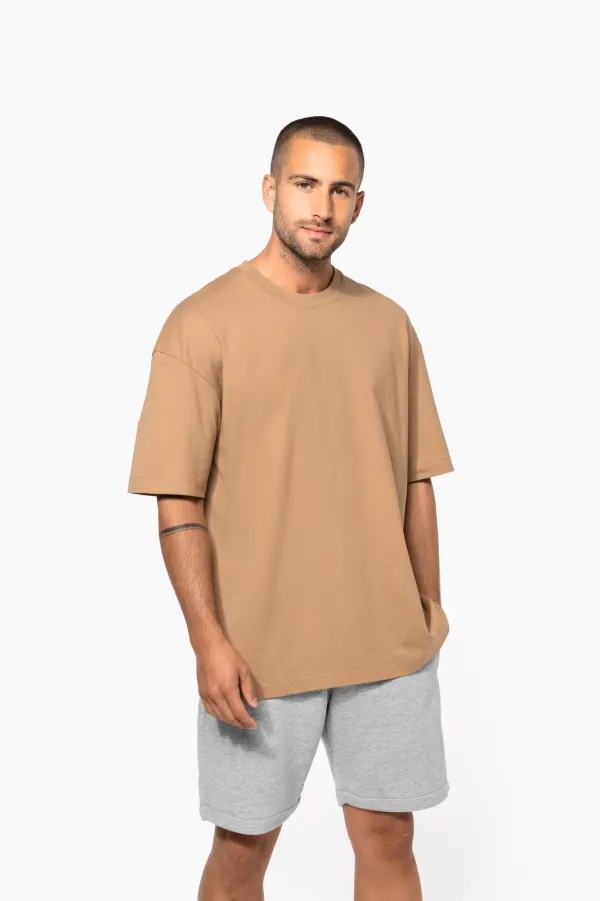 T-shirt unisexe oversize manches courtes porté — vue 4