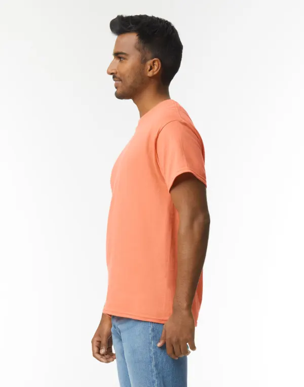 Ultra Cotton Adult T-Shirt porté — vue 1