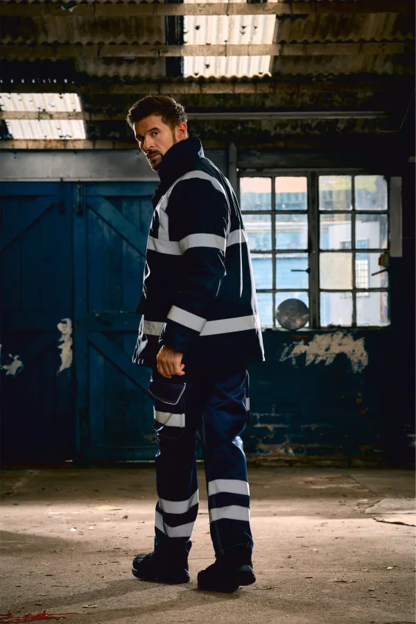 Veste de sécurité porté — vue 3