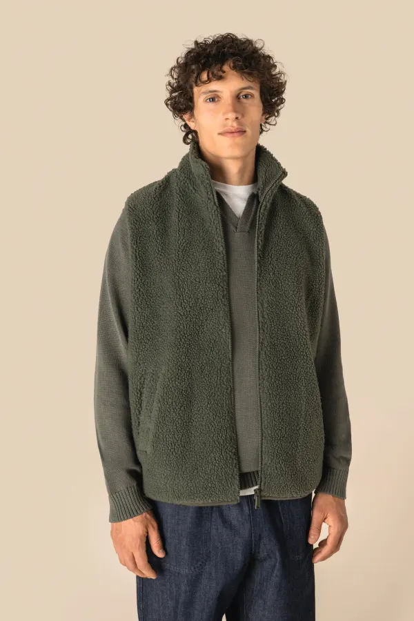 Veste sans manches en sherpa homme porté — vue 3