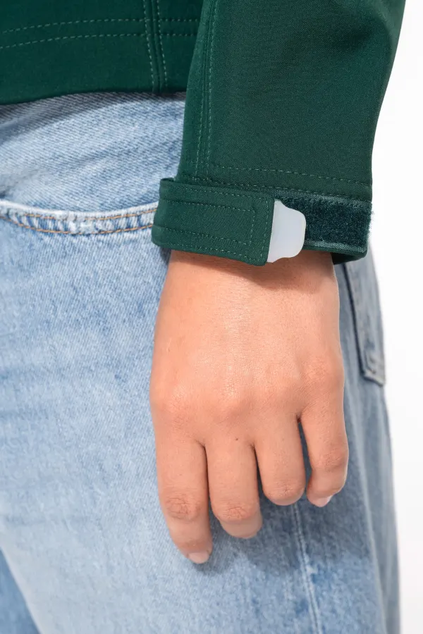 Veste softshell à capuche amovible femme porté — vue 4