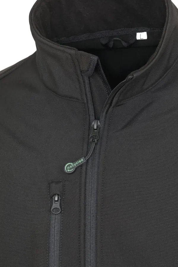 Veste softshell recyclée porté — vue 2
